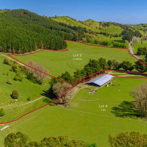 Property for sale: Potential equestrian haven - 4ha, 11ha or both
